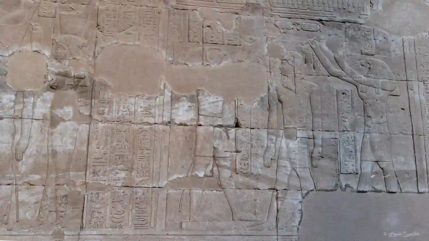 architecture-of-Edfu-Temple