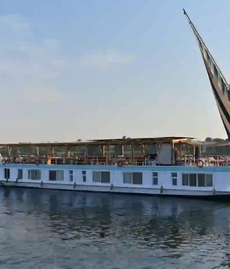 turquoise-dahabiya-nile-cruise-luxor-to-cairo