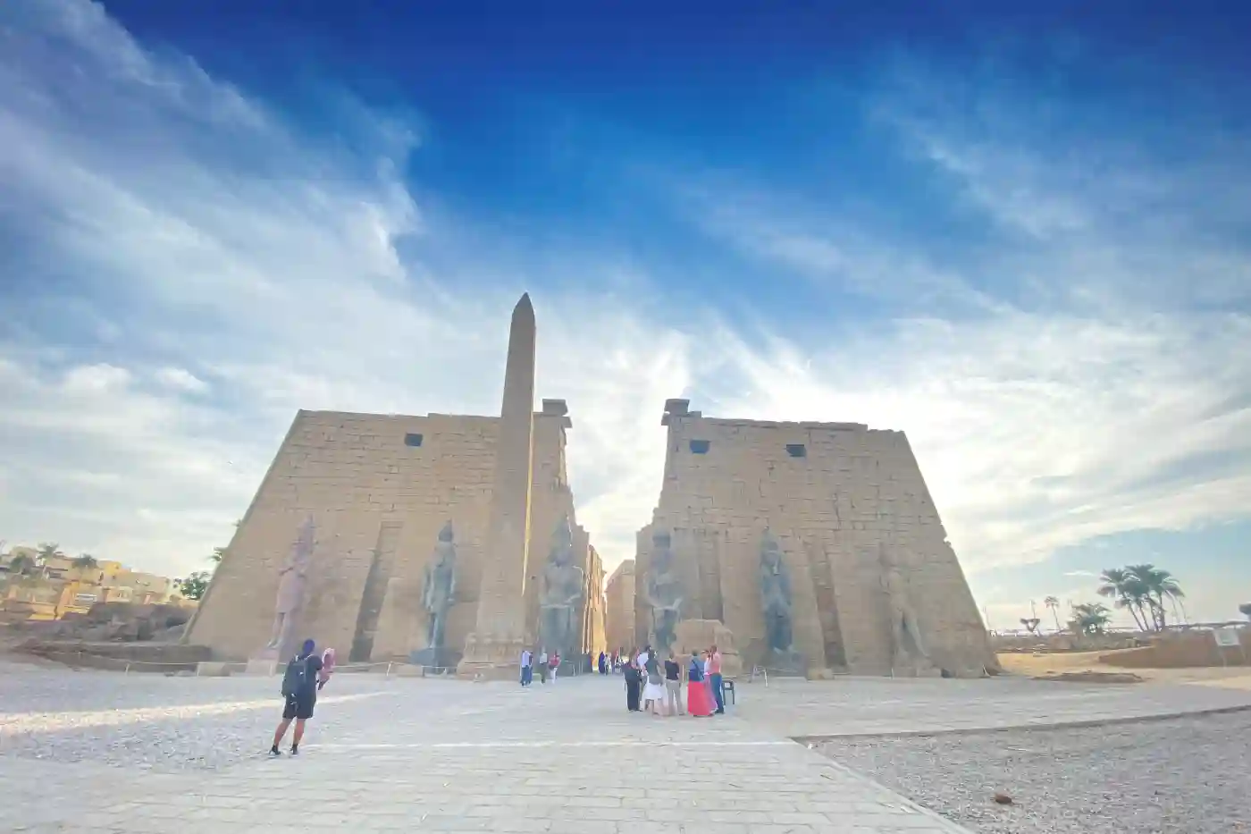 visit-luxor-temple