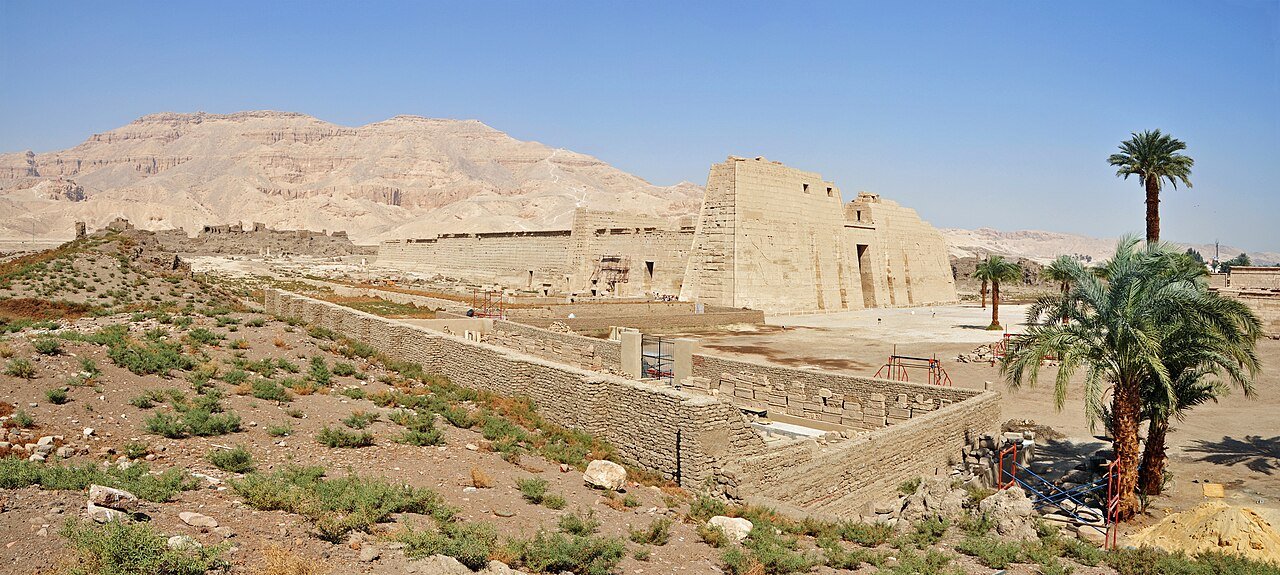 Medinet_Habu_Temple_R05 Medinet_Habu_Temple