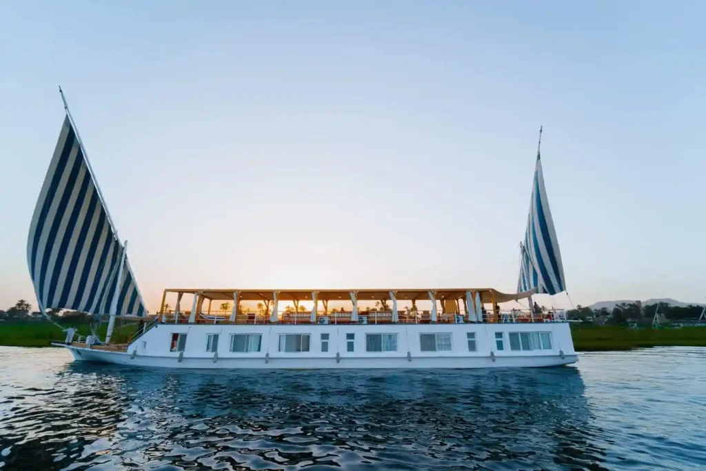croisiere-dahabiya-nil-coucher-de-soleil