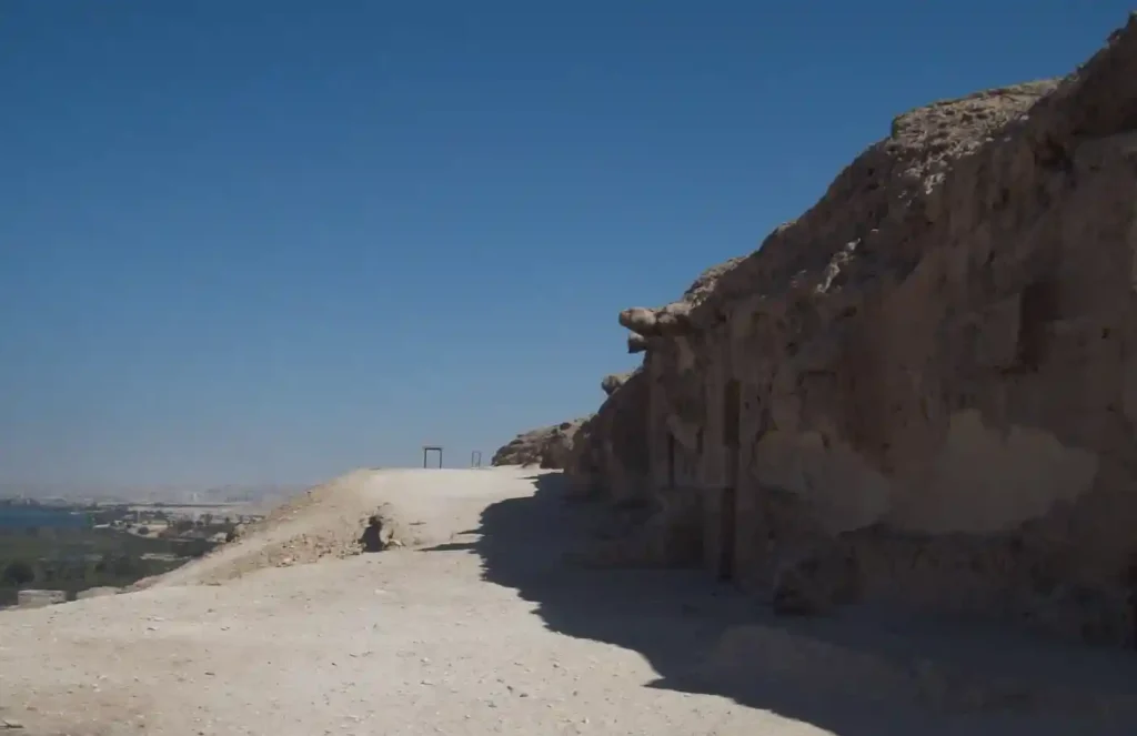 Tombs_at_Beni_Hasan