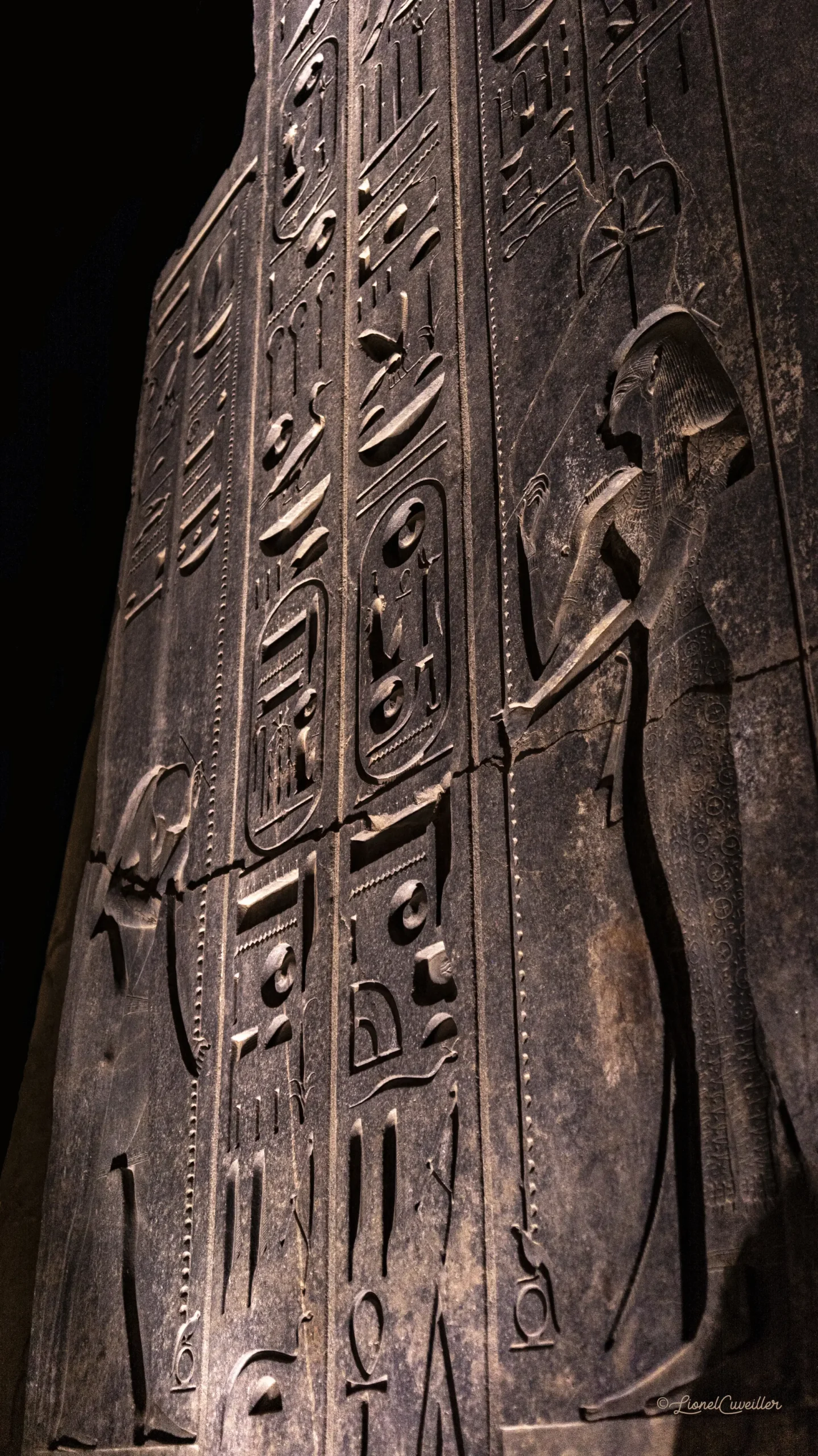 Temple de Louxor au coucher du soleil le jour 1 de votre itinéraire en Égypte.