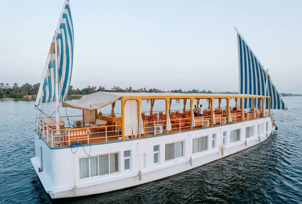 croisière en Dahabiya sur le Nil en Égypte croisière en Dahabiya sur le Nil en Égypte